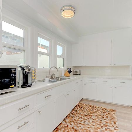 Lovely White Beach House Redondo Beach Eksteriør billede