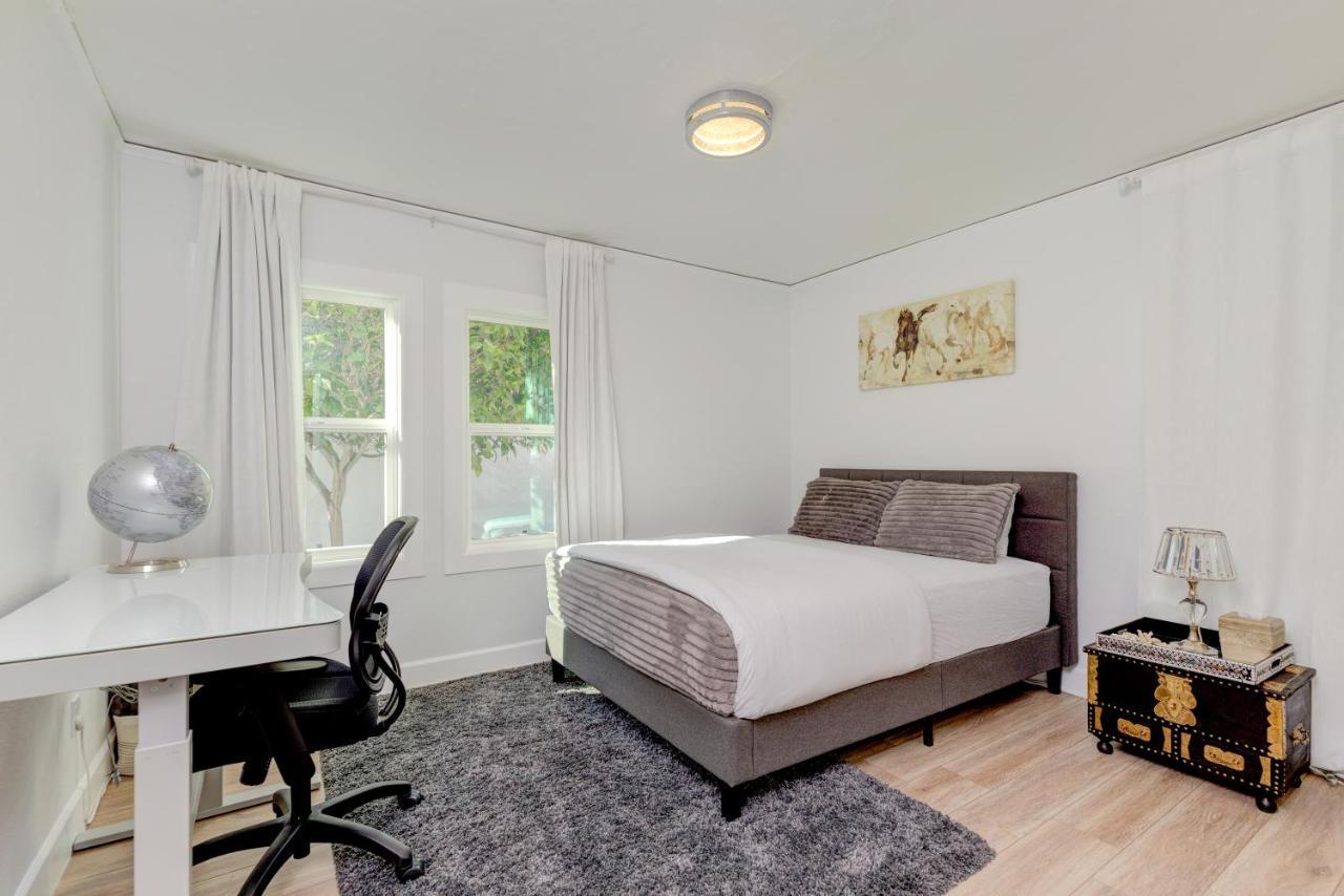 Lovely White Beach House Redondo Beach Eksteriør billede