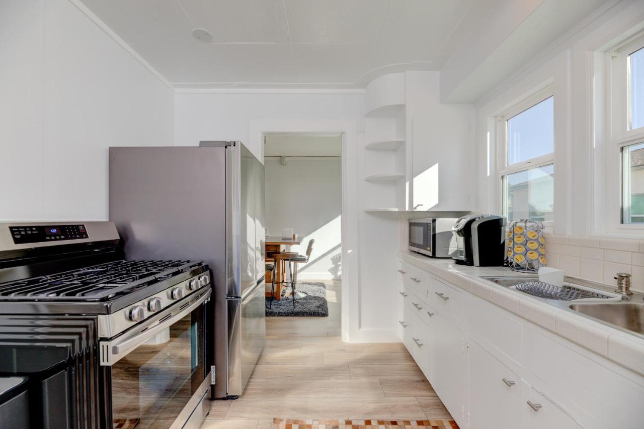 Lovely White Beach House Redondo Beach Eksteriør billede