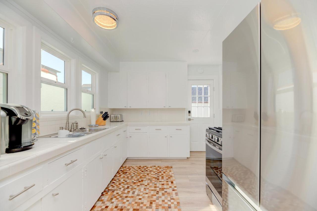 Lovely White Beach House Redondo Beach Eksteriør billede